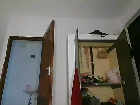 Candykitten online show from March 21, 2025, 9:34 am