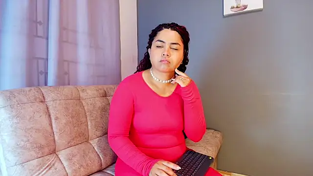 jade brunnette online show from September 26, 2025, 8:05 pm