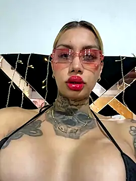 Snapshot of Zaratattoox chatting on October 9, 2025, 3:51 am Zaratattoox online show from October 9, 2025, 3:51 am