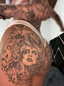 Zaratattoox online show from April 14, 2026, 8:30 am