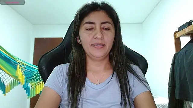 danna peterson1 online show from July 19, 2026, 12:52 am