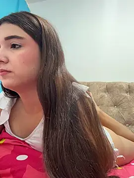 mia cooper 24 online show from June 6, 2026, 4:39 am