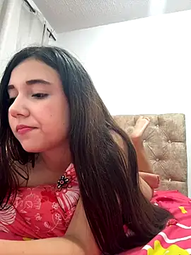 mia cooper 24 online show from October 22, 2025, 2:00 am