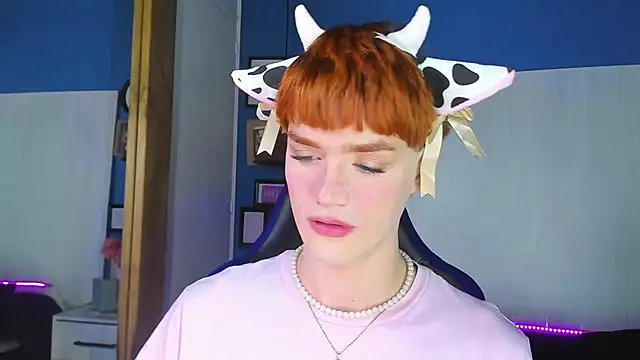 VladHellsing4 online show from September 18, 2025, 2:31 pm