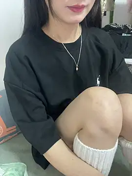 Snapshot of Lovely_kute chatting on March 19, 2025, 4:45 pm Lovely kute online show from March 19, 2025, 4:45 pm