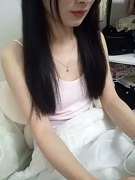 Snapshot of Lovely_kute chatting on March 10, 2025, 5:11 am Lovely kute online show from March 10, 2025, 5:11 am