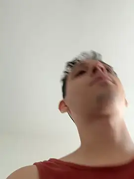 SaraLatinayPrimiciax online show from January 16, 2025, 1:14 pm