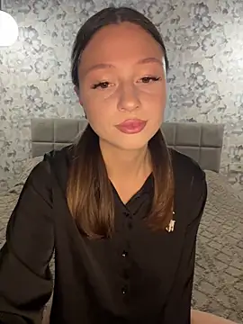 Kimsweet7 online show from November 1, 2025, 6:02 pm