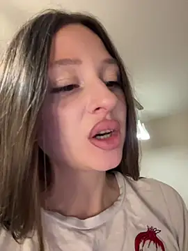 Kimsweet7 online show from November 6, 2025, 6:23 pm