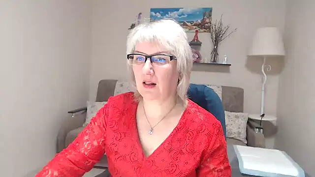 FleurMays online show from April 12, 2026, 3:43 am