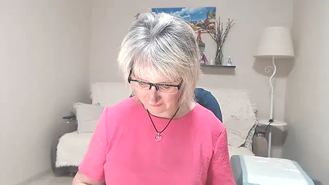Snapshot of FleurMays chatting on June 29, 2026, 10:37 am FleurMays online show from June 29, 2026, 10:37 am