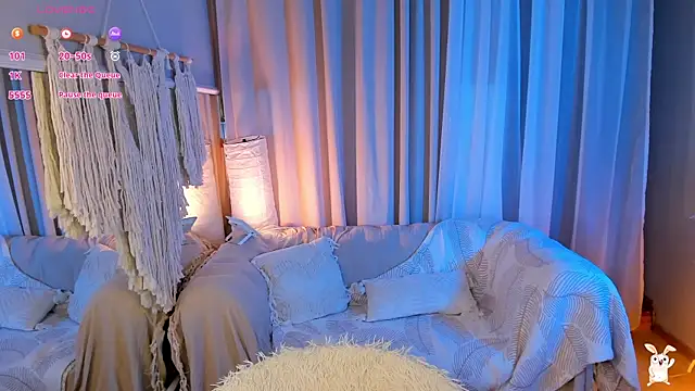 Snapshot of Goldy_Grace_ chatting on September 25, 2025, 3:51 pm Goldy Grace  online show from September 25, 2025, 3:51 pm