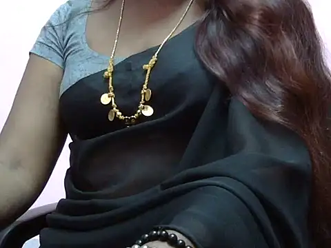 Hot akshara online show from November 22, 2025, 4:06 pm