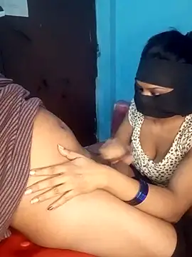 ArishaCouple online show from February 5, 2025, 11:39 pm