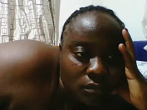 Snapshot of Hotwife8 chatting on October 19, 2025, 11:40 pm Hotwife8 online show from October 19, 2025, 11:40 pm