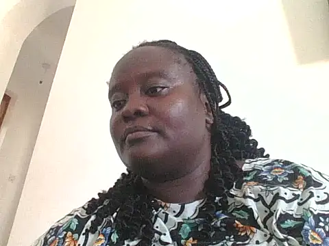 Snapshot of Hotwife8 chatting on November 5, 2025, 11:35 am Hotwife8 online show from November 5, 2025, 11:35 am