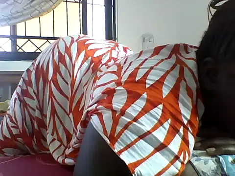 Snapshot of Hotwife8 chatting on December 2, 2025, 11:56 am Hotwife8 online show from December 2, 2025, 11:56 am