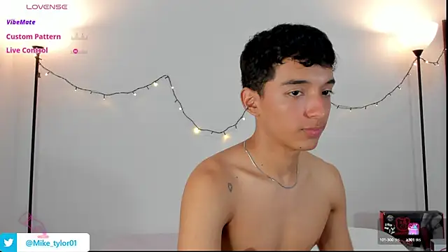 mike tylor01 online show from March 5, 2025, 8:10 pm