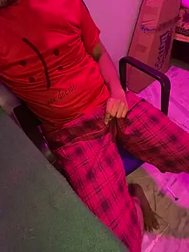 Vampiredaddy  online show from October 27, 2025, 3:13 pm