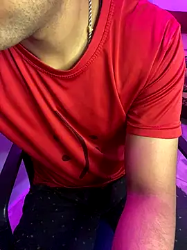 Vampiredaddy  online show from November 2, 2025, 6:18 am