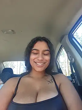 Snapshot of cinnaminnie chatting on March 1, 2025, 4:22 pm cinnaminnie online show from March 1, 2025, 4:22 pm