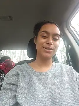 Snapshot of cinnaminnie chatting on March 16, 2025, 2:55 pm cinnaminnie online show from March 16, 2025, 2:55 pm