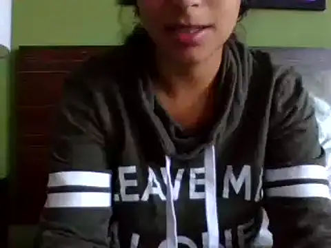 Snapshot of cinnaminnie chatting on January 12, 2025, 9:29 pm cinnaminnie online show from January 12, 2025, 9:29 pm