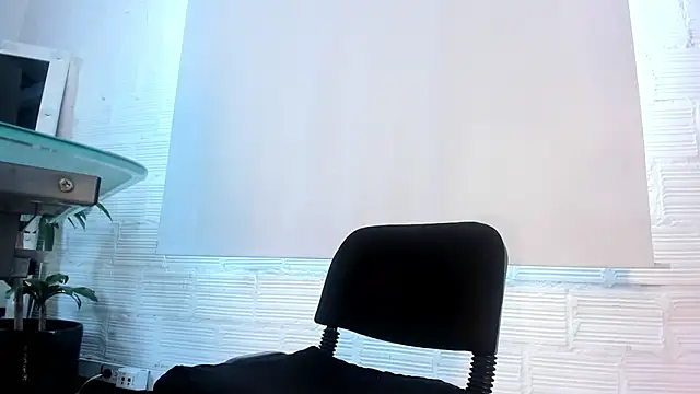 Snapshot of Eva_lenox chatting on February 27, 2025, 3:59 pm Eva lenox online show from February 27, 2025, 3:59 pm
