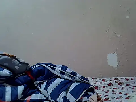 Snapshot of Just_Karu chatting on October 9, 2025, 12:44 am Just Karu online show from October 9, 2025, 12:44 am