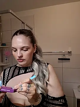 Jujuicy 97 online show from February 5, 2026, 6:04 pm