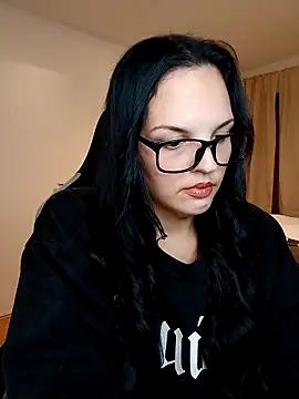 Snapshot of Jujuicy_97 chatting on October 7, 2025, 5:14 pm Jujuicy 97 online show from October 7, 2025, 5:14 pm