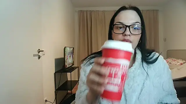 Snapshot of Jujuicy_97 chatting on November 18, 2025, 6:06 am Jujuicy 97 online show from November 18, 2025, 6:06 am