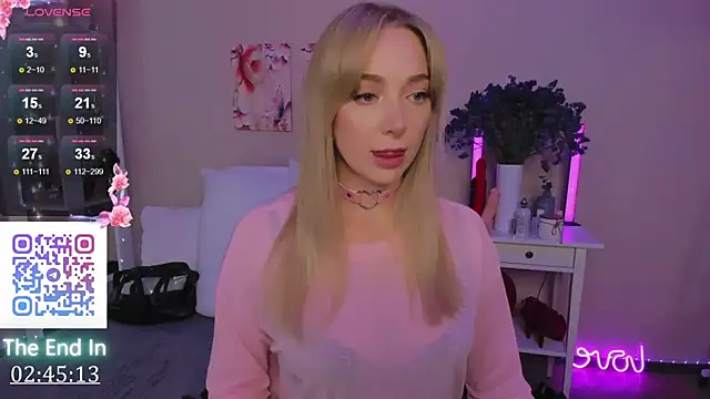 Snapshot of MissLisaX chatting on December 2, 2025, 10:17 am MissLisaX online show from December 2, 2025, 10:17 am