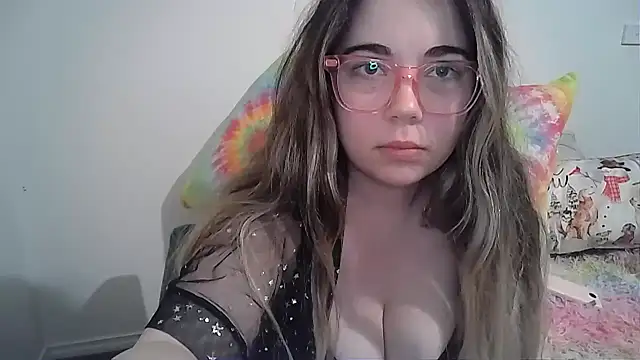 brooklynivy online show from September 23, 2025, 3:52 pm