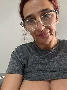 anastasia and jordan online show from February 7, 2026, 9:23 pm