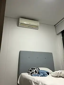 anastasia and jordan online show from December 3, 2025, 7:30 am