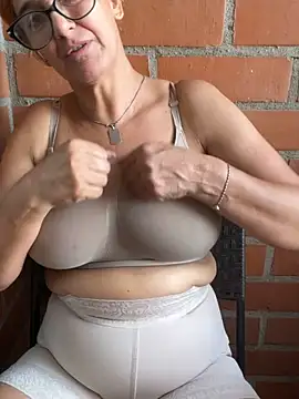 anastasia and jordan online show from March 14, 2026, 9:32 pm