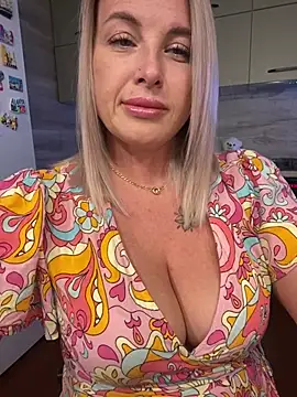 Cute Hot Alice online show from July 12, 2026, 8:09 pm