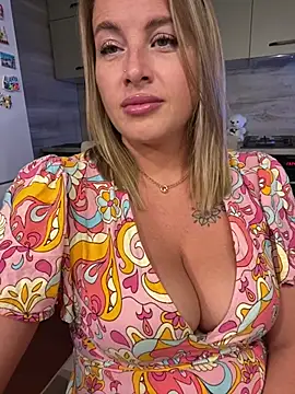 Cute Hot Alice online show from June 28, 2026, 8:26 pm