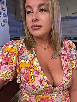 Cute Hot Alice online show from June 27, 2026, 8:59 pm