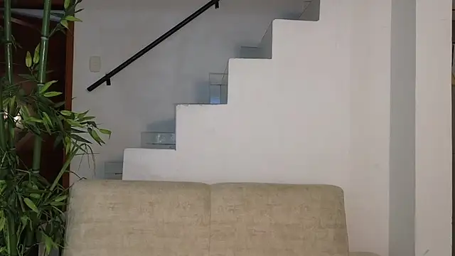 Lorenne Miller online show from October 1, 2025, 3:33 am