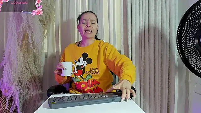 Snapshot of BridgetRodriguez chatting on February 7, 2026, 12:24 pm BridgetRodriguez online show from February 7, 2026, 12:24 pm