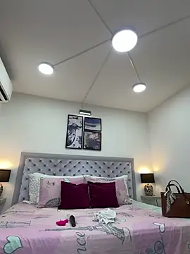 Snapshot of sarascottt chatting on February 2, 2026, 7:02 pm sarascottt online show from February 2, 2026, 7:02 pm