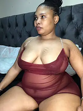Snapshot of Anaelle24 chatting on June 21, 2026, 4:07 am Anaelle24 online show from June 21, 2026, 4:07 am