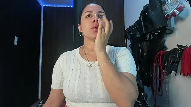 Snapshot of violet_bdsmx chatting on November 15, 2025, 6:01 pm violet bdsmx online show from November 15, 2025, 6:01 pm