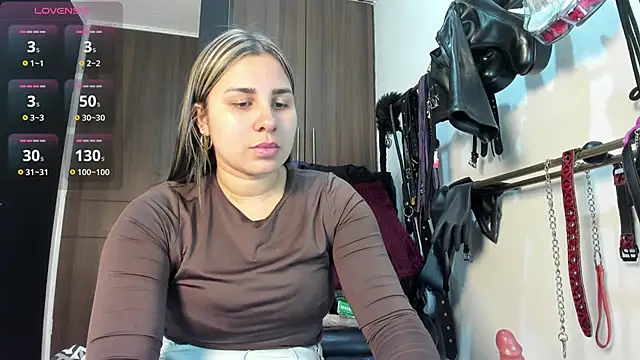 Snapshot of violet_bdsmx chatting on December 18, 2025, 8:45 pm violet bdsmx online show from December 18, 2025, 8:45 pm