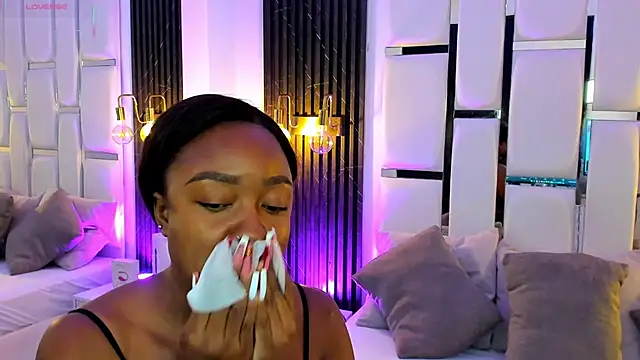 Snapshot of mia_schwarz chatting on October 28, 2025, 9:58 pm mia schwarz online show from October 28, 2025, 9:58 pm