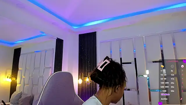 Snapshot of mia_schwarz chatting on November 9, 2025, 8:35 pm mia schwarz online show from November 9, 2025, 8:35 pm