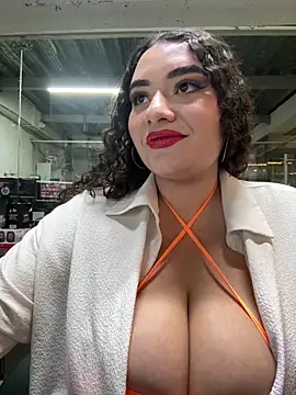 Snapshot of Keisha_west chatting on March 3, 2026, 5:03 am Keisha west online show from March 3, 2026, 5:03 am