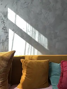 MayaMR online show from October 10, 2025, 7:53 am